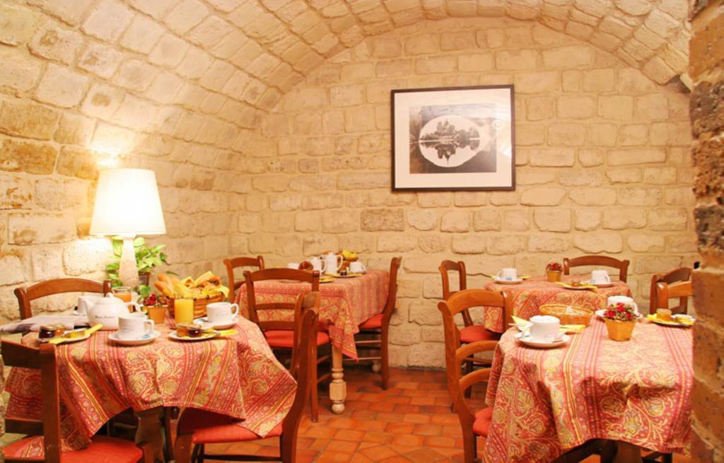Hotel le Lapin Blanc Paříž Restaurace fotografie